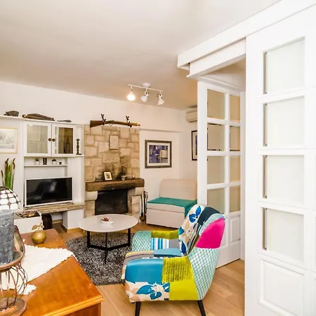 度假居 Tezoro Royal *